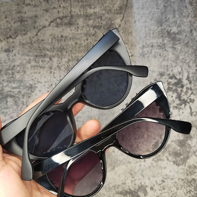  Women's Gradient Luxury Designer Crystal Cat Eyes Sunglasses - Women Sunglasses - DYAVOR® 