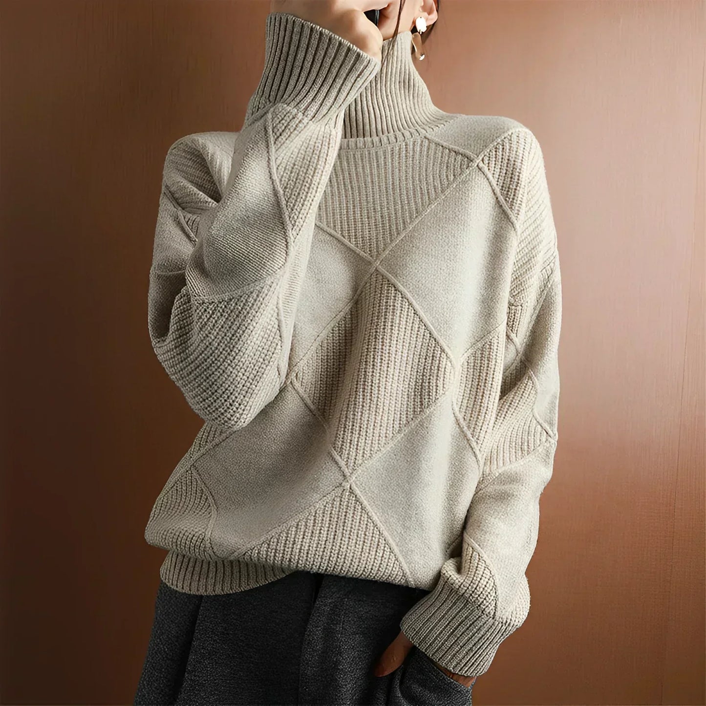 Cloe Blair - Turtleneck sweater