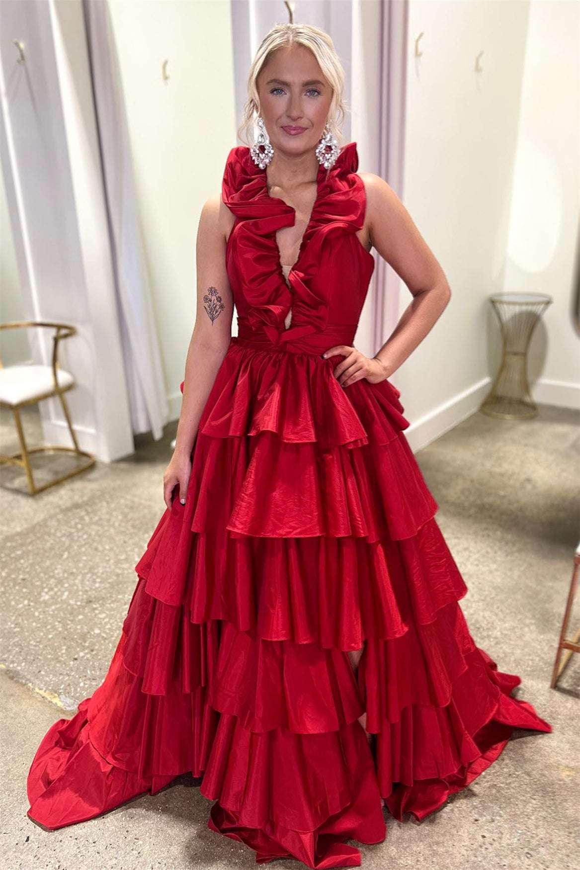  Flora | Halter Red Ruffle Tiered A-Line Prom Dress - Prom Dresses - DYAVOR® 