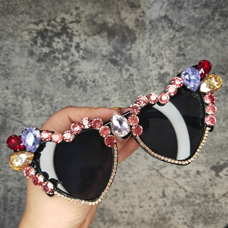  Women's Heart-Shaped Oversized Crystal Diamond Cat Eye Sunglasses - Women Sunglasses - DYAVOR® 