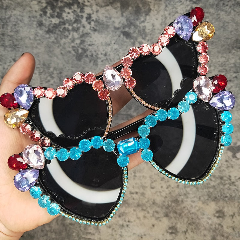  Women's Heart-Shaped Oversized Crystal Diamond Cat Eye Sunglasses - Women Sunglasses - DYAVOR® 
