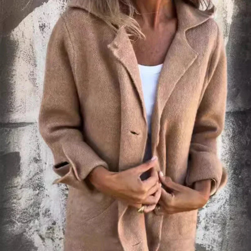  Rozlyn | cozy mid-length jacket with turn-up cuffs -  - DYAVOR® 