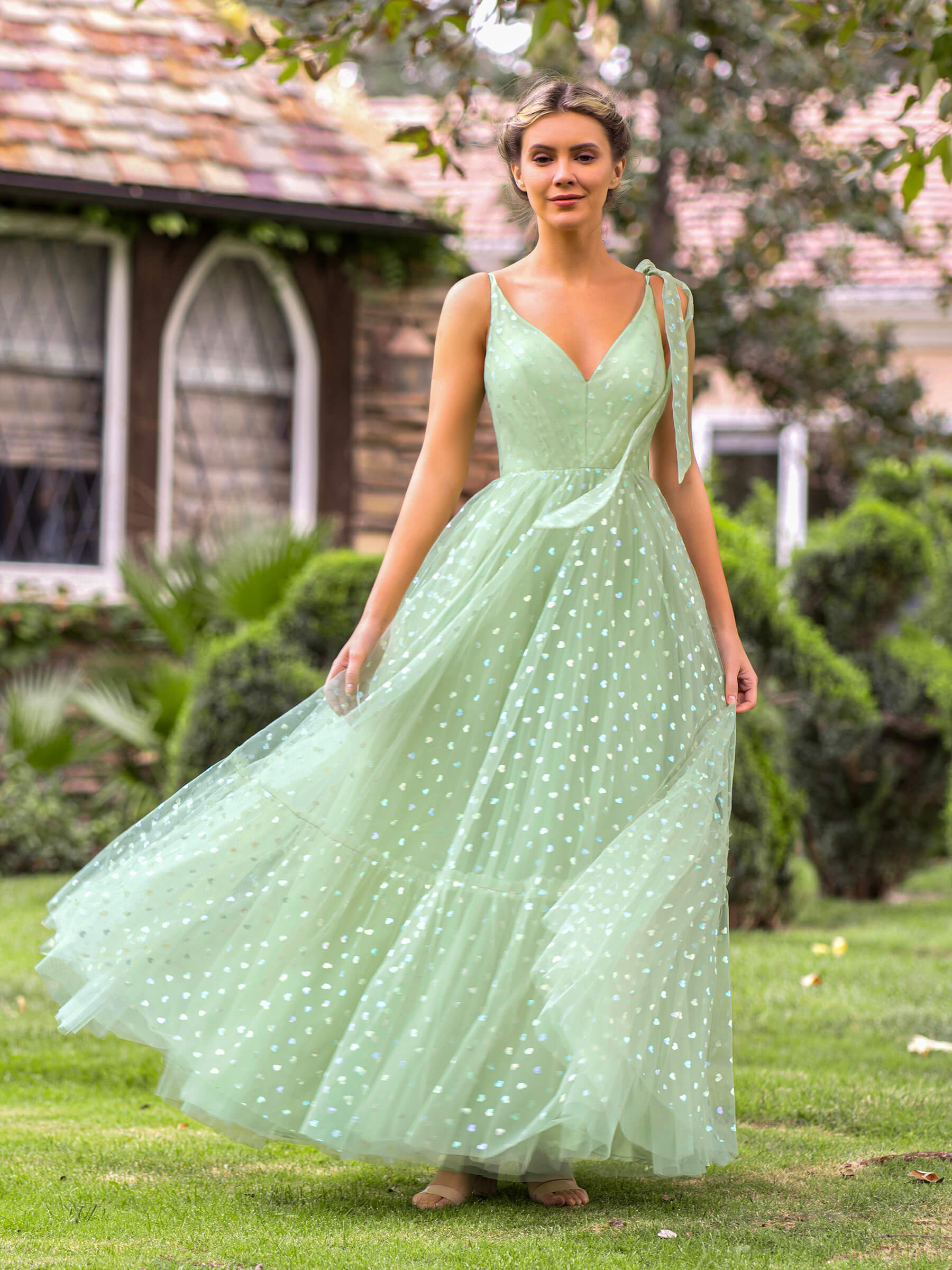  V-neck Dotted Floor Length Tulle Prom Dress - Prom Dresses - DYAVOR® 