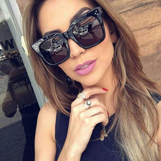  Vintage Fashion Big Square Frame Designer Gradient Sunglasses for Women - Women Sunglasses - DYAVOR® 