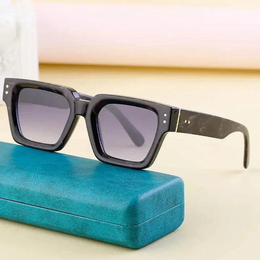  Men and Women Vintage Style Anti-UV400 Gradient Square Sunglasses - Unisex Sunglasses - DYAVOR® 