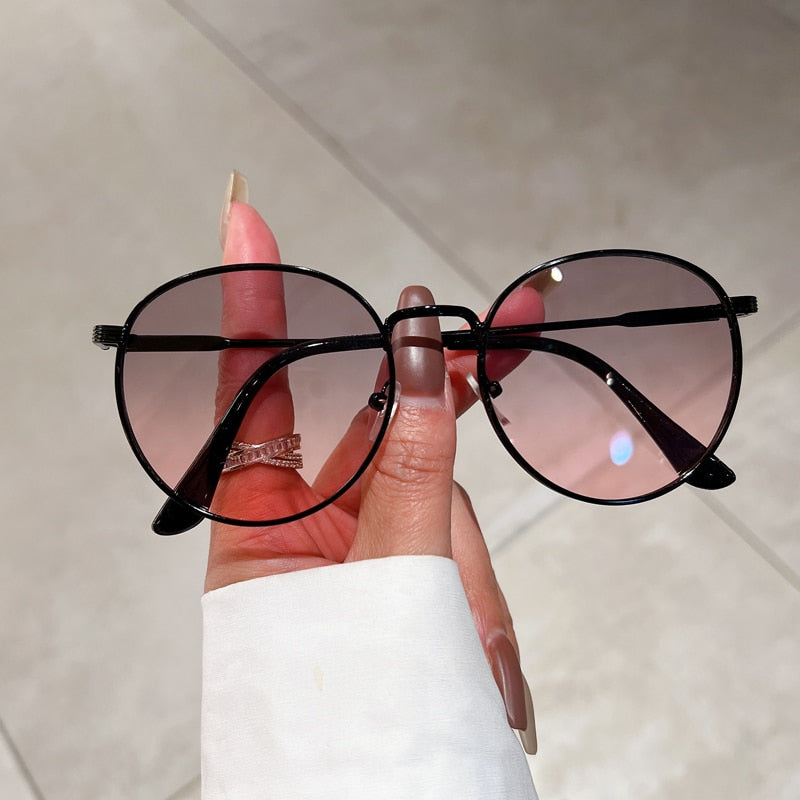  Men and Women Vintage Luxury Solid Gradient UV400 Round Sunglasses - Unisex Sunglasses - DYAVOR® 