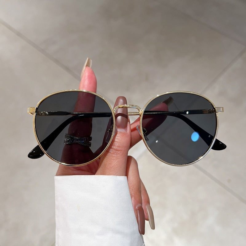  Men and Women Vintage Luxury Solid Gradient UV400 Round Sunglasses - Unisex Sunglasses - DYAVOR® 