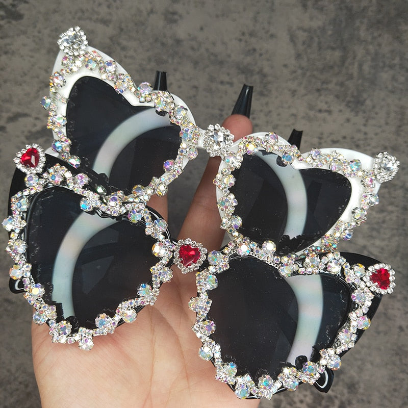  Women's Vintage Hip-Hop Crystal Diamond Heart-Shaped Sunglasses - Women Sunglasses - DYAVOR® 