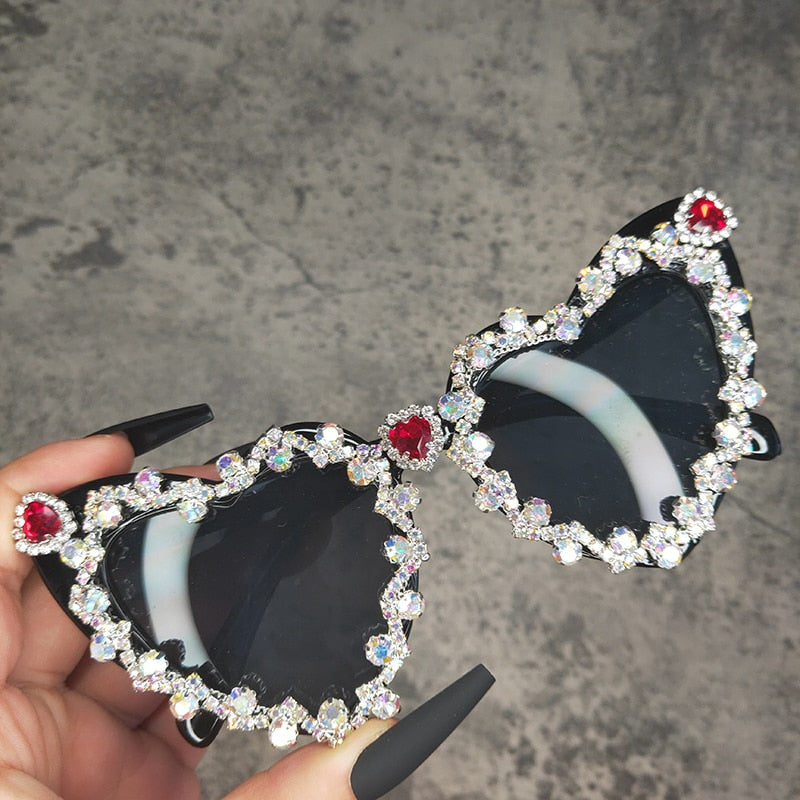  Women's Vintage Hip-Hop Crystal Diamond Heart-Shaped Sunglasses - Women Sunglasses - DYAVOR® 