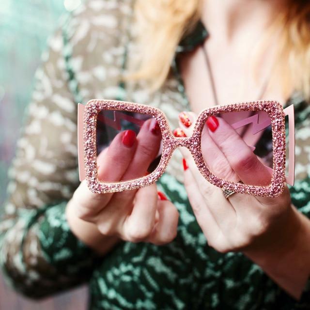  Vintage Women's Bling Stones Big Wide Temple Oversize Sunglasses - Women Sunglasses - DYAVOR® 