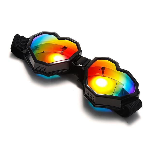  Women's Gradient UV400 Heart-Shaped One Piece Oversized Goggle Sunglasses - Women Sunglasses - DYAVOR® 