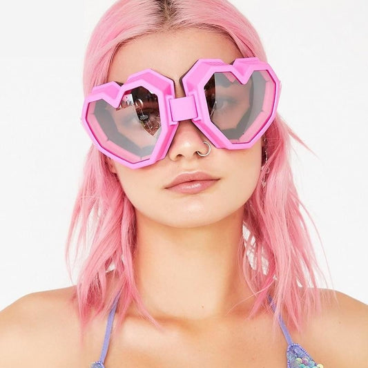  Women's Gradient UV400 Heart-Shaped One Piece Oversized Goggle Sunglasses - Women Sunglasses - DYAVOR® 