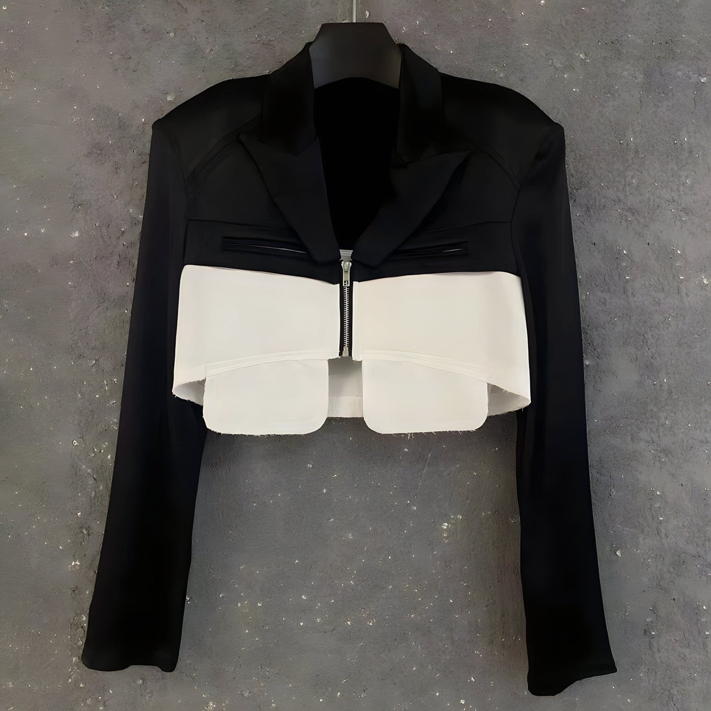 The Tracy Cropped Long Sleeve Blazer - Multiple Colors
