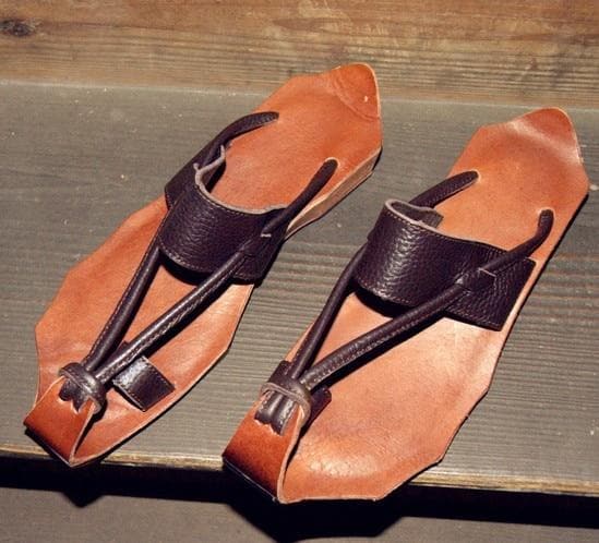  Curved Retro Leather Sandals -  - DYAVOR® 