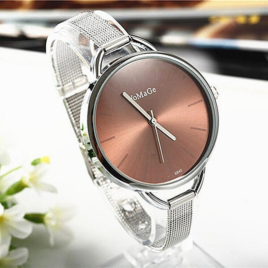 Gold Fashion Bracelet Stainless Steel Quartz Wristwatches for Women