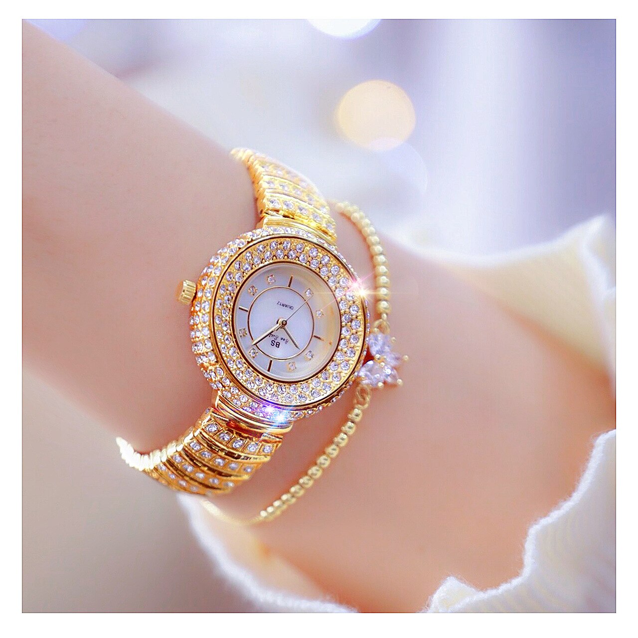  Hip Hop Women's Stainless Steel Silver Diamond Decor Quartz Wristwatch - Watches for Women - DYAVOR® 