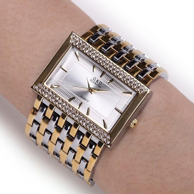 Stainless Steel Chain Fashion Gold Quartz Square Watch for Women